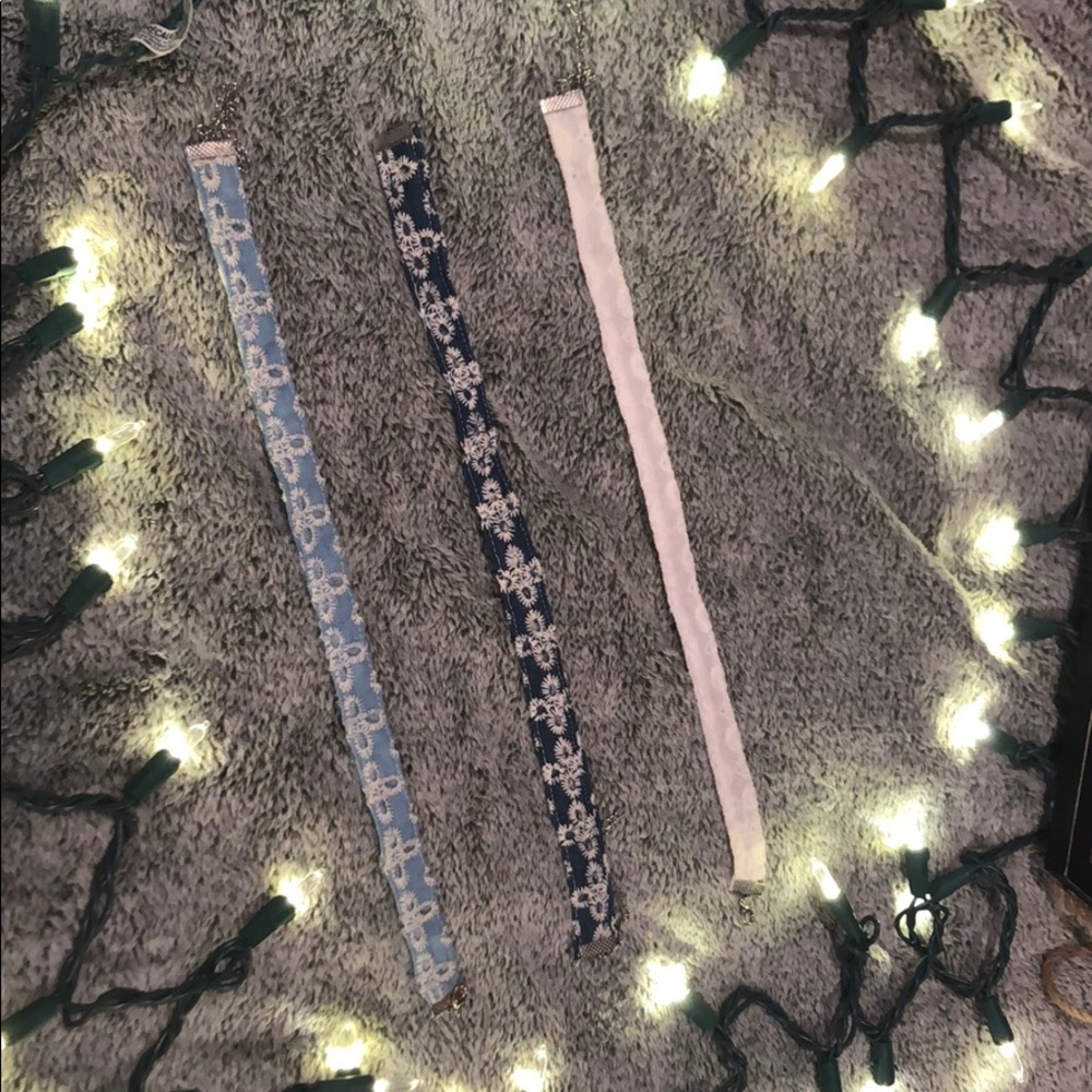 Chokers - Picture 2 of 2